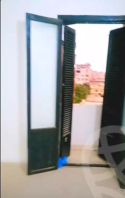 https://aqarmap.com.eg/ar/listing/7206354-for-rent-alexandria-al-agamy-el-hanouvel-el-kholafaa-el-rashdeen-st
