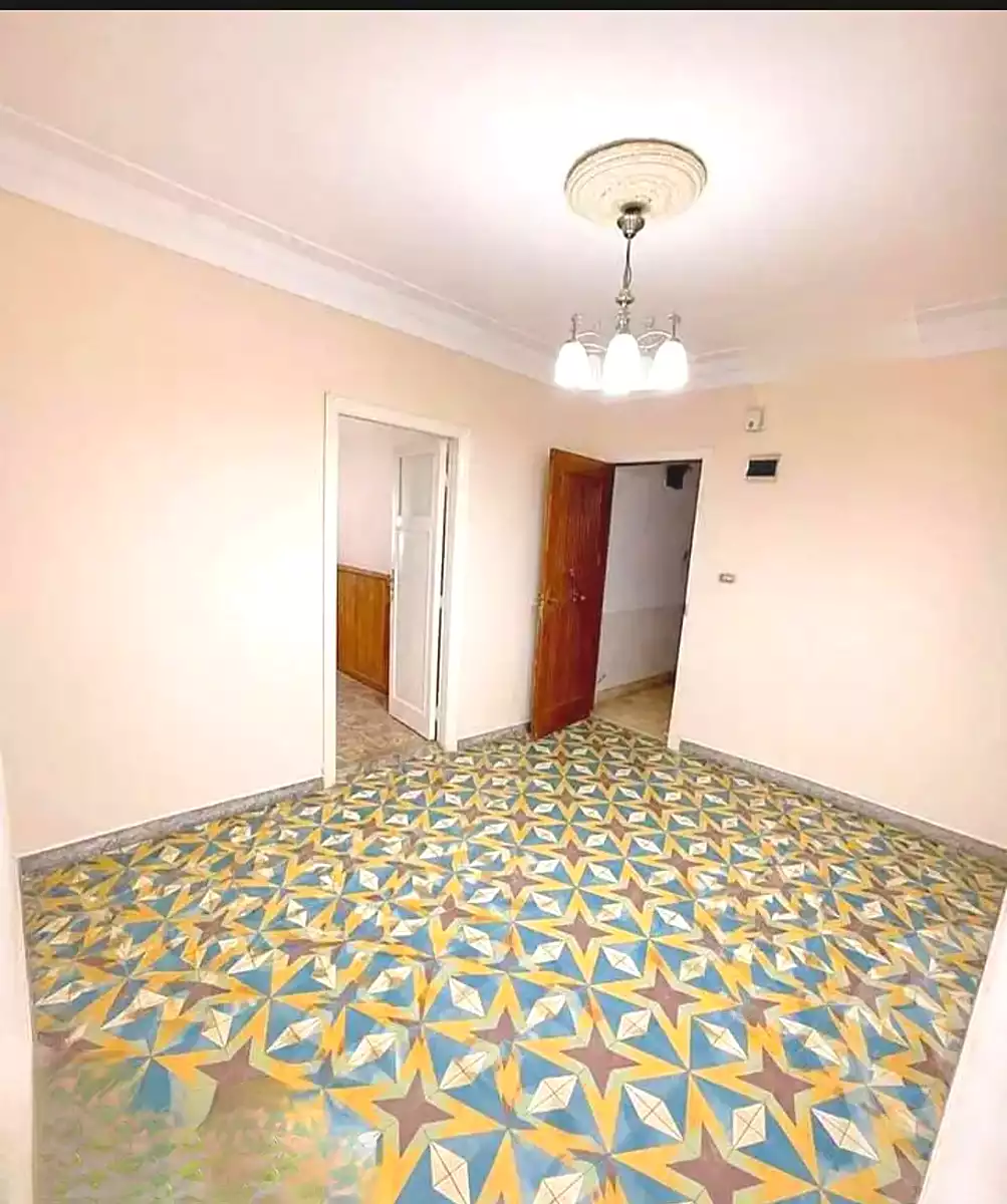 https://aqarmap.com.eg/ar/listing/7206402-for-sale-alexandria-sydy-bshr-sydy-bshr-bhry-gamal-abd-el-nasir-st