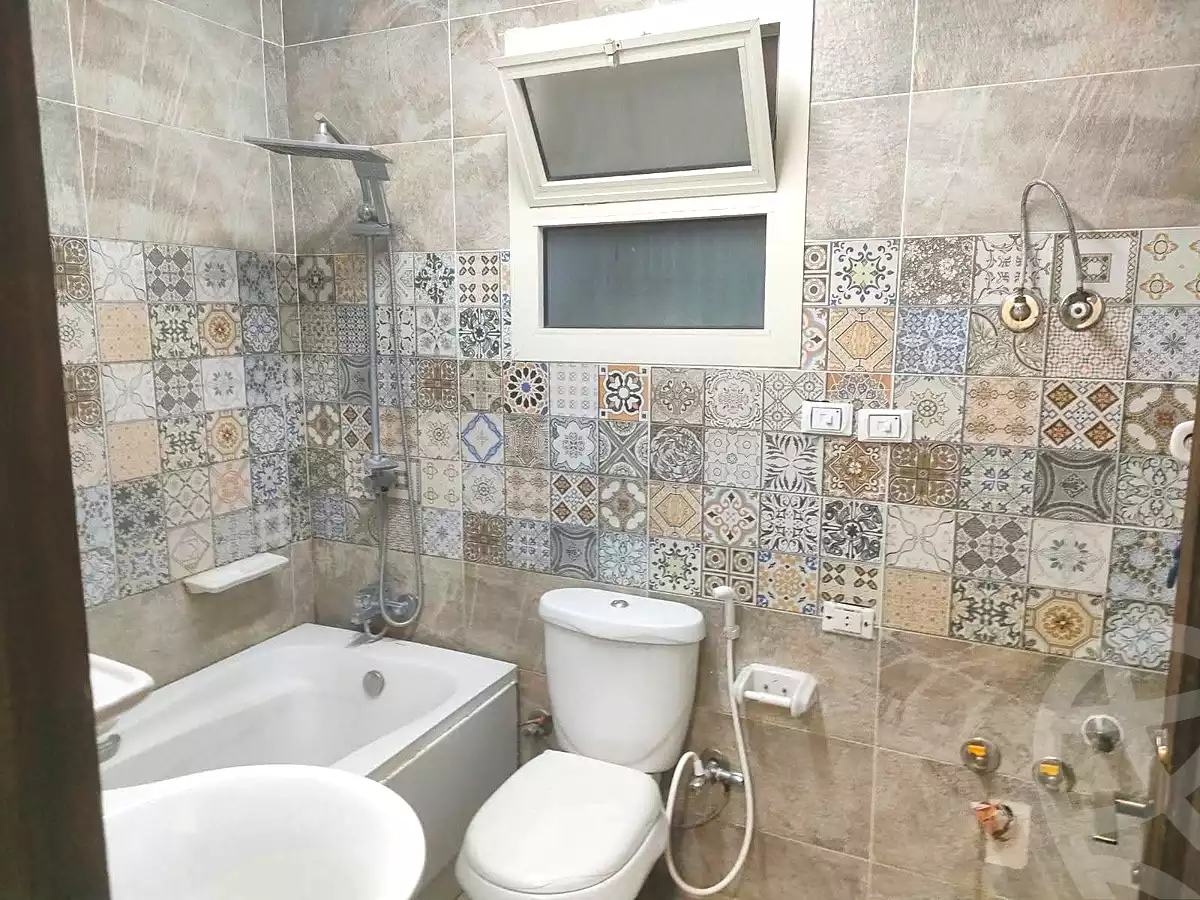https://aqarmap.com.eg/ar/listing/7206437-for-sale-cairo-el-haram-el-lebeny-soltan-khattab-st