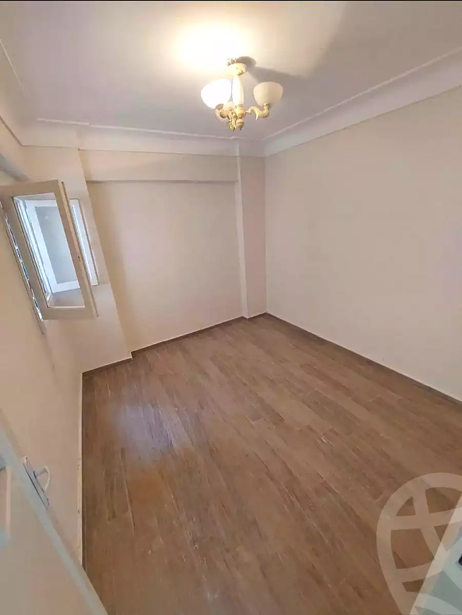 https://aqarmap.com.eg/ar/listing/7206631-for-sale-alexandria-sydy-bshr-sydy-bshr-bhry