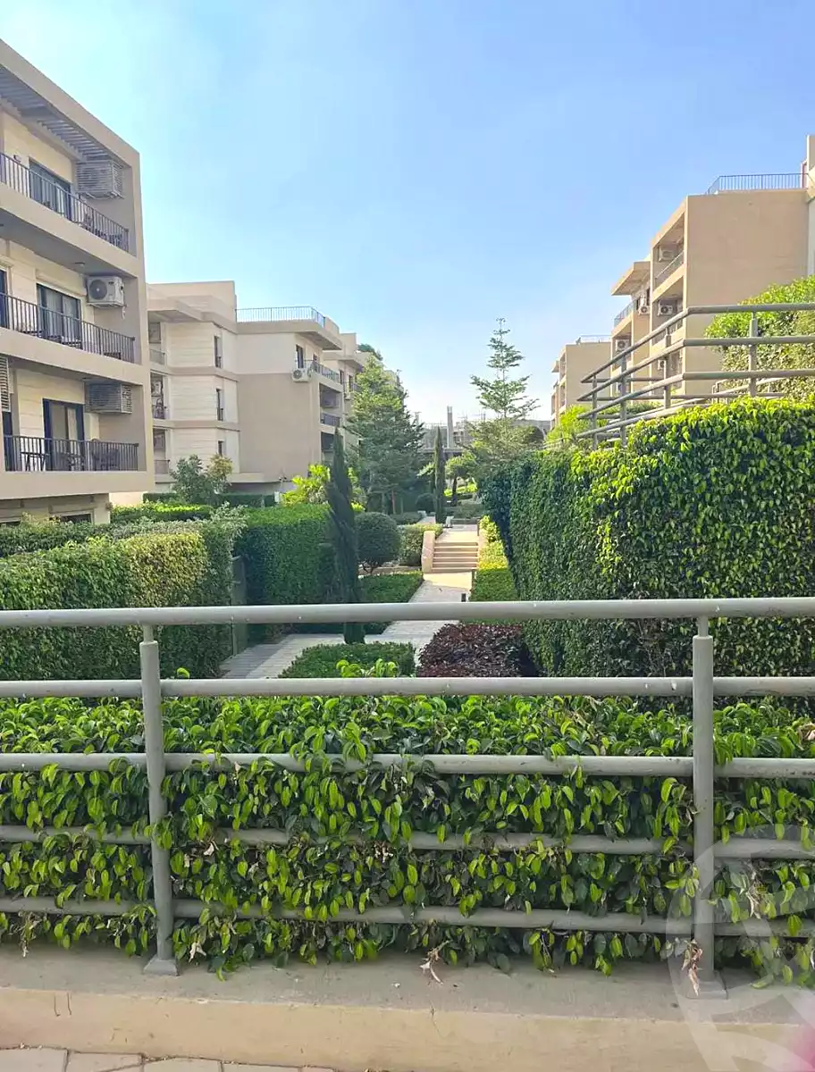 https://aqarmap.com.eg/en/listing/7207002-for-sale-cairo-new-cairo-compounds-fifth-square