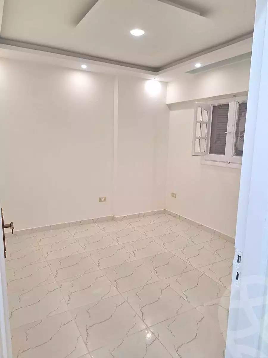 https://aqarmap.com.eg/en/listing/7207014-for-sale-alexandria-el-mandara-alex-el-mandara-bahri