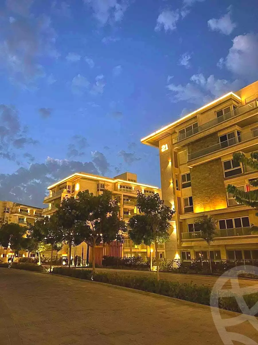 https://aqarmap.com.eg/ar/listing/7207423-for-sale-cairo-new-cairo-compounds-mwntn-fyw-y-syty-club-park-mountain-view-icity