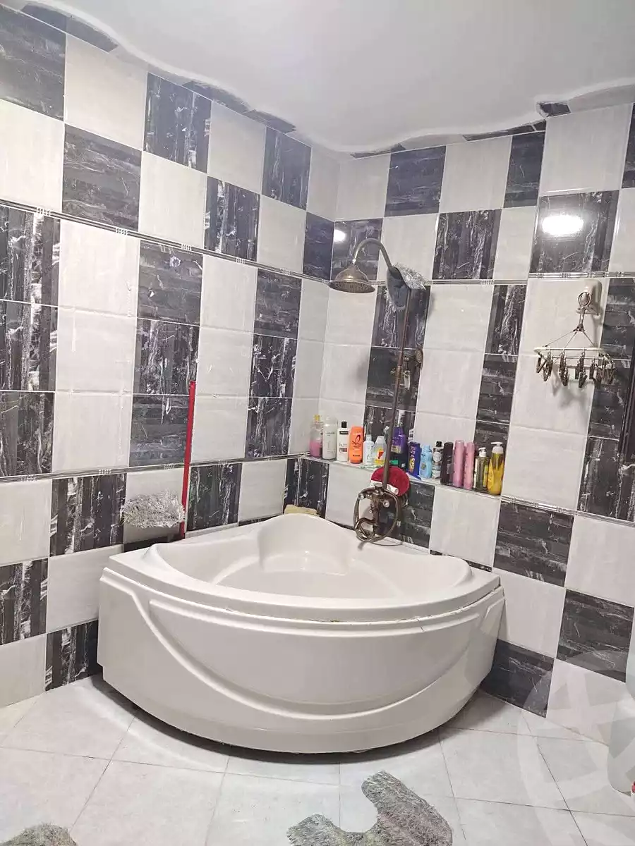 https://aqarmap.com.eg/ar/listing/7207610-for-sale-alexandria-al-agamy-lbytsh-belia-st