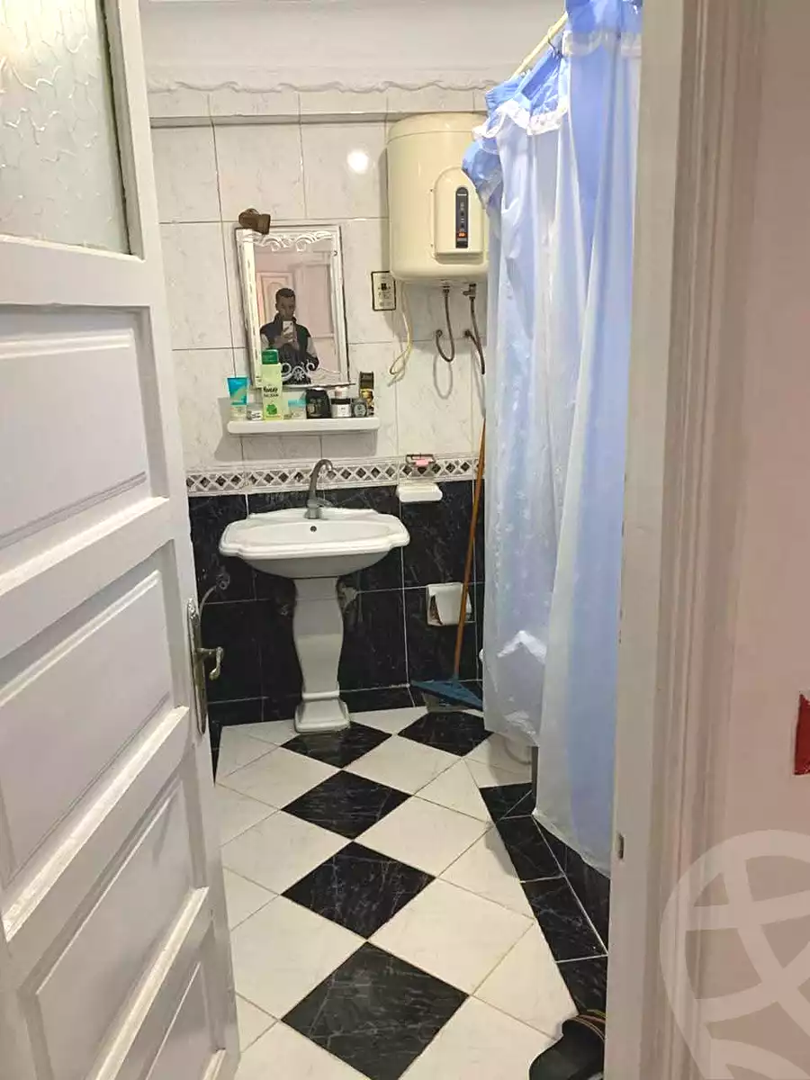 https://aqarmap.com.eg/ar/listing/7207612-for-sale-alexandria-al-agamy-lbytsh-al-kaada-st
