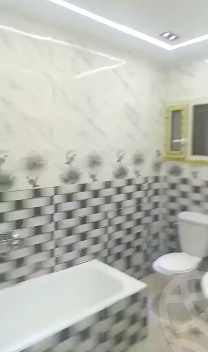 https://aqarmap.com.eg/en/listing/7207613-for-sale-alexandria-al-agamy-el-hanouvel-radwan-st