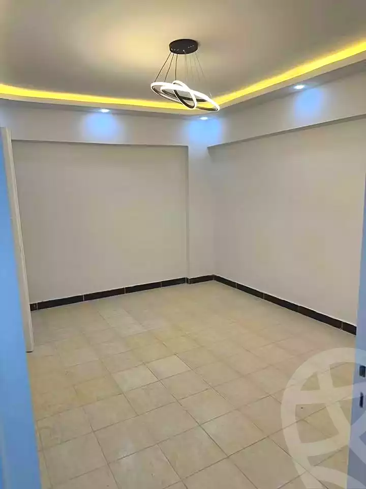 https://aqarmap.com.eg/en/listing/7207639-for-sale-alexandria-al-agamy-el-hanouvel-radwan-st
