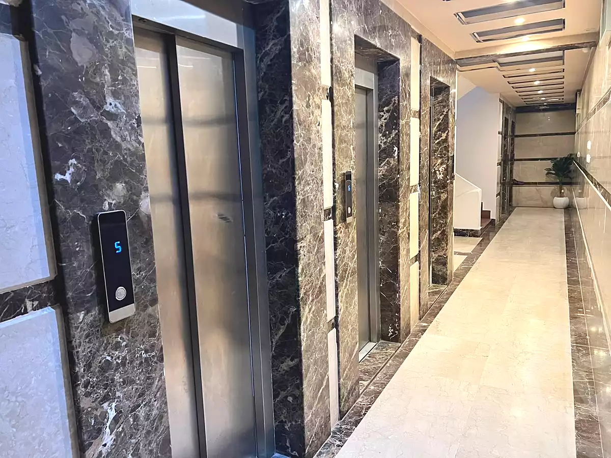 https://aqarmap.com.eg/ar/listing/7207606-for-rent-cairo-el-maadi-zahraa-el-maadi-al-khamseen-st