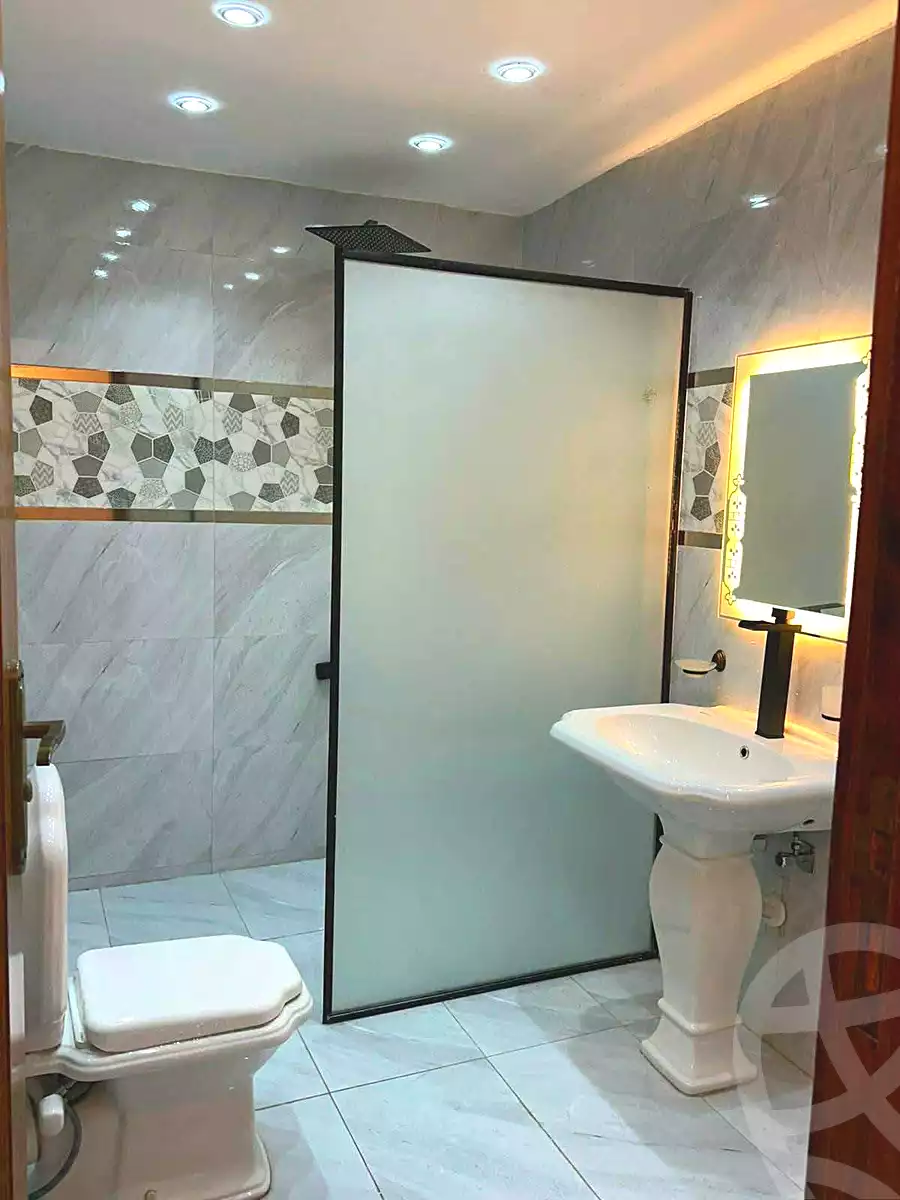 https://aqarmap.com.eg/en/listing/7208000-for-sale-cairo-ain-shams-ahmed-esmat-st