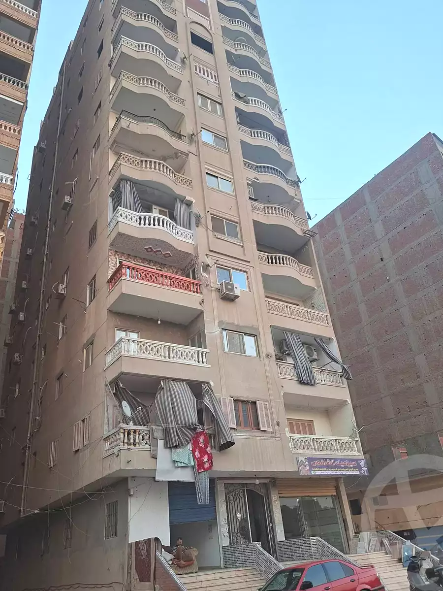 https://aqarmap.com.eg/ar/listing/7208369-for-sale-cairo-helwan-hadayek-helwan-nile-corniche-st