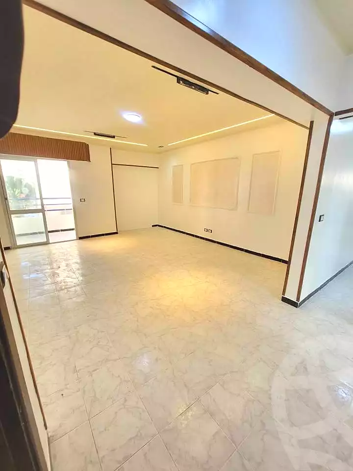 https://aqarmap.com.eg/ar/listing/7208393-for-sale-alexandria-al-agamy-shataa-el-nakheel