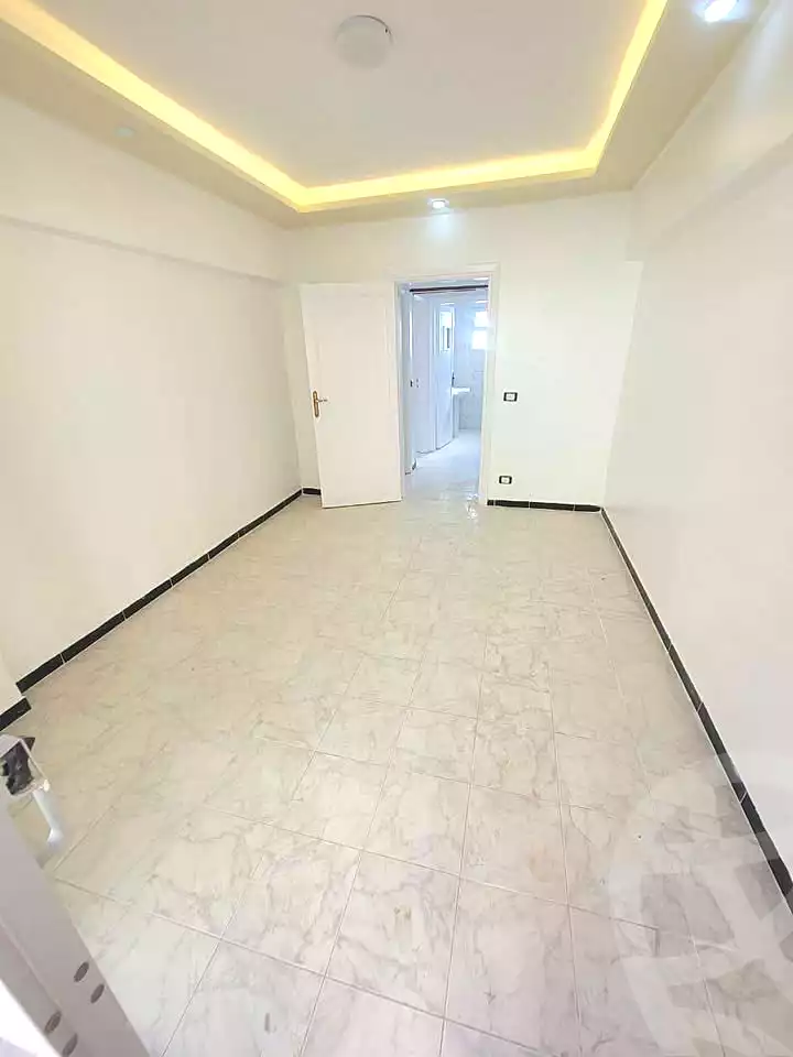https://aqarmap.com.eg/ar/listing/7208393-for-sale-alexandria-al-agamy-shataa-el-nakheel