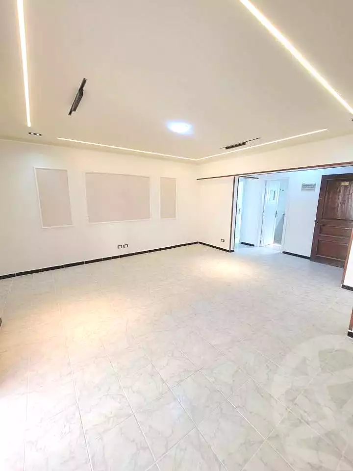 https://aqarmap.com.eg/ar/listing/7208393-for-sale-alexandria-al-agamy-shataa-el-nakheel