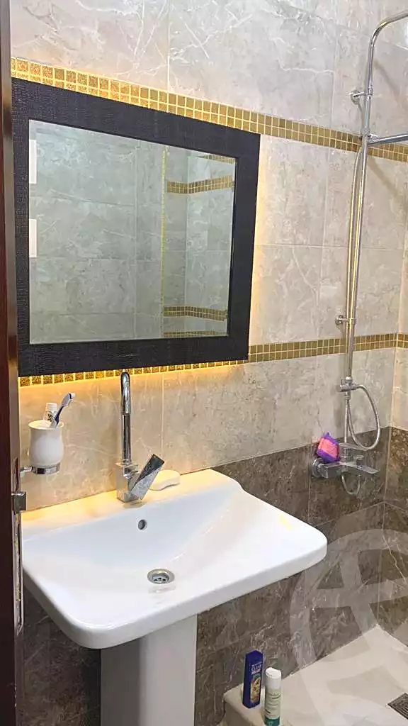 https://aqarmap.com.eg/ar/listing/7208443-for-rent-cairo-new-cairo-hy-skn-ljm-lmryky