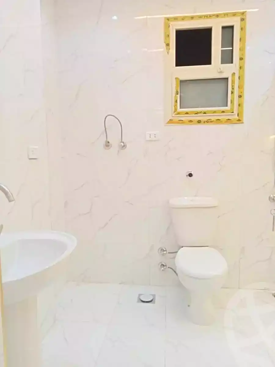 https://aqarmap.com.eg/ar/listing/7208464-for-sale-alexandria-sydy-bshr-sydy-bshr-bhry-street-17