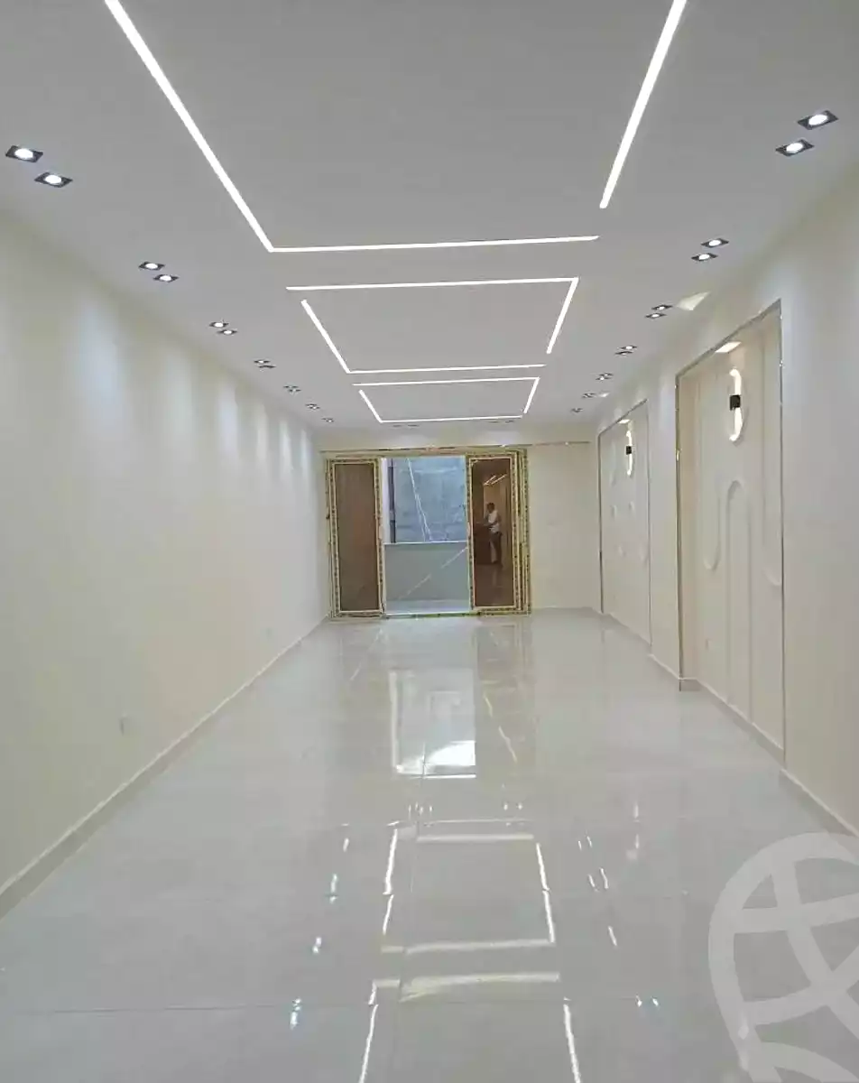 https://aqarmap.com.eg/ar/listing/7208464-for-sale-alexandria-sydy-bshr-sydy-bshr-bhry-street-17
