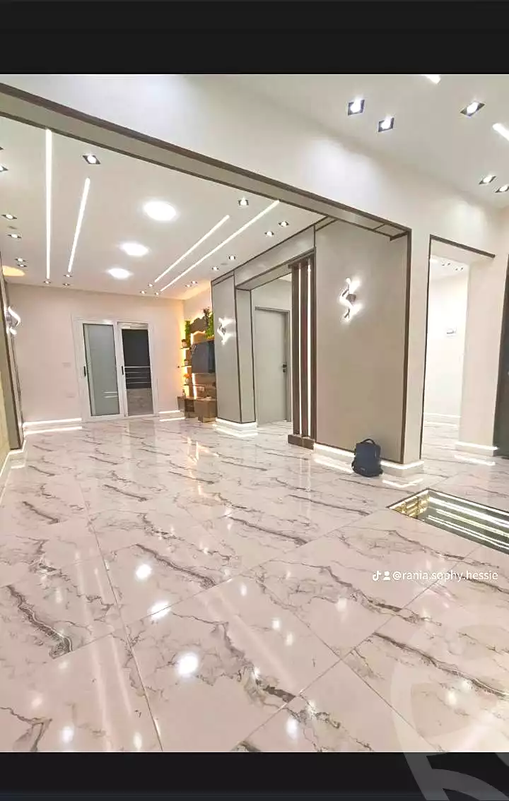 https://aqarmap.com.eg/ar/listing/7208502-for-sale-alexandria-sydy-bshr-sydy-bshr-bhry-shr-mhmwd-l-yswy