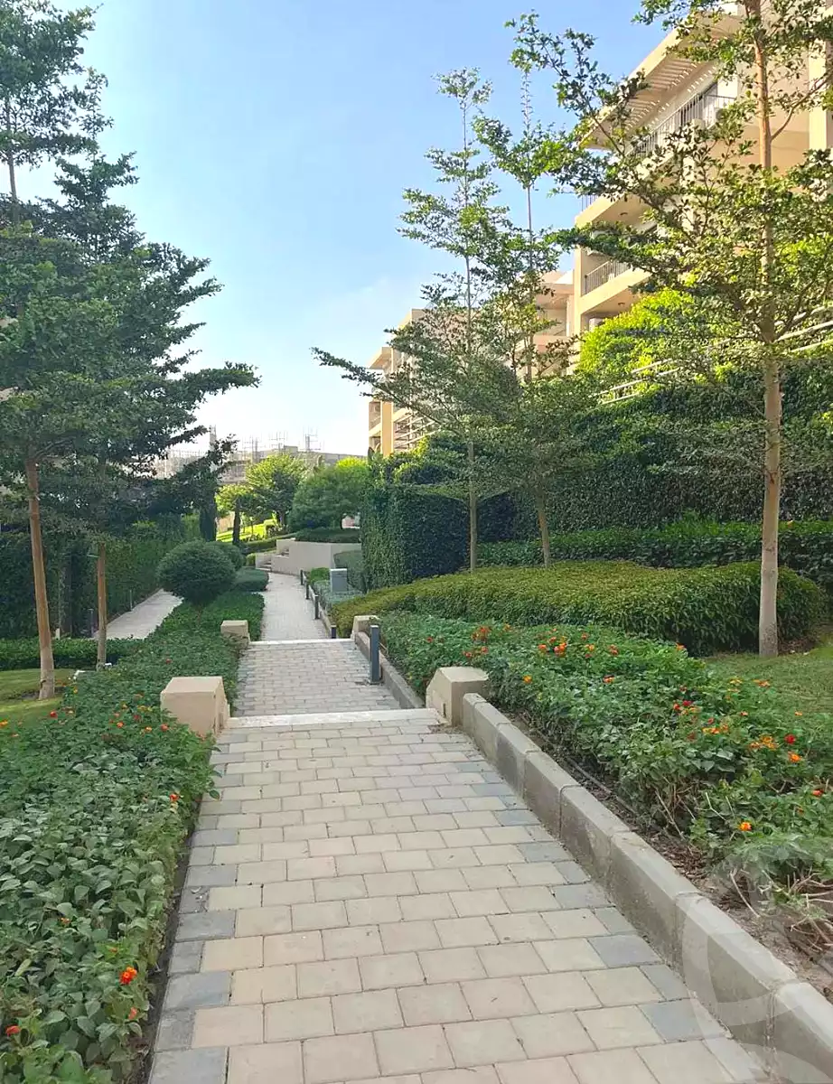 https://aqarmap.com.eg/en/listing/7208771-for-sale-cairo-new-cairo-compounds-fifth-square