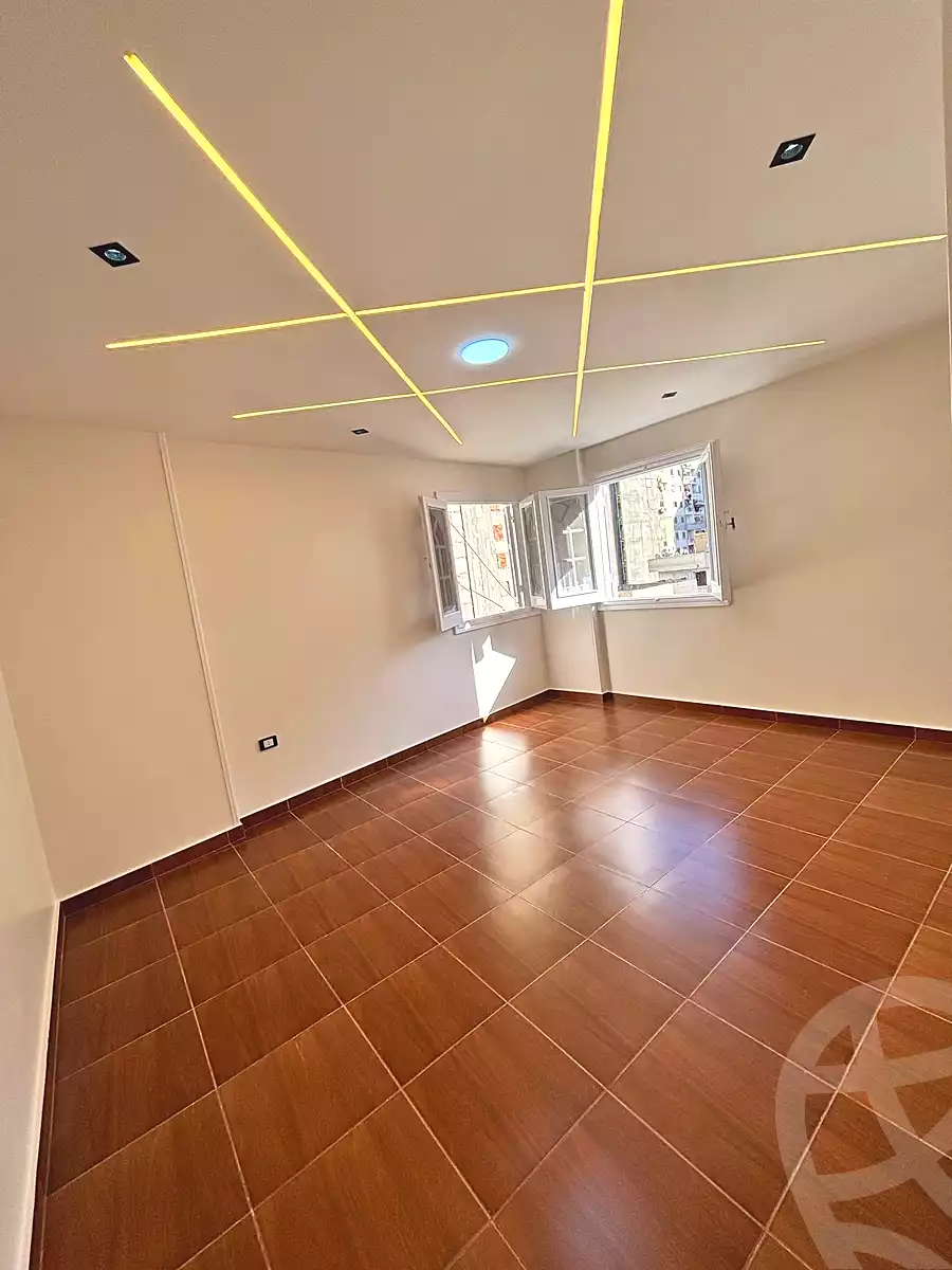 https://aqarmap.com.eg/en/listing/7208797-for-sale-alexandria-miami-street-56
