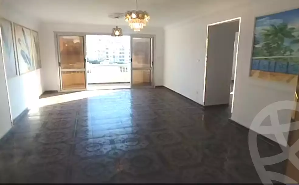 https://aqarmap.com.eg/en/listing/7208859-for-sale-alexandria-al-agamy-el-hanouvel