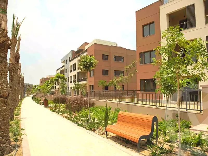 https://aqarmap.com.eg/en/listing/7209043-for-sale-cairo-new-cairo-compounds-district-5-the-plateau-district-5