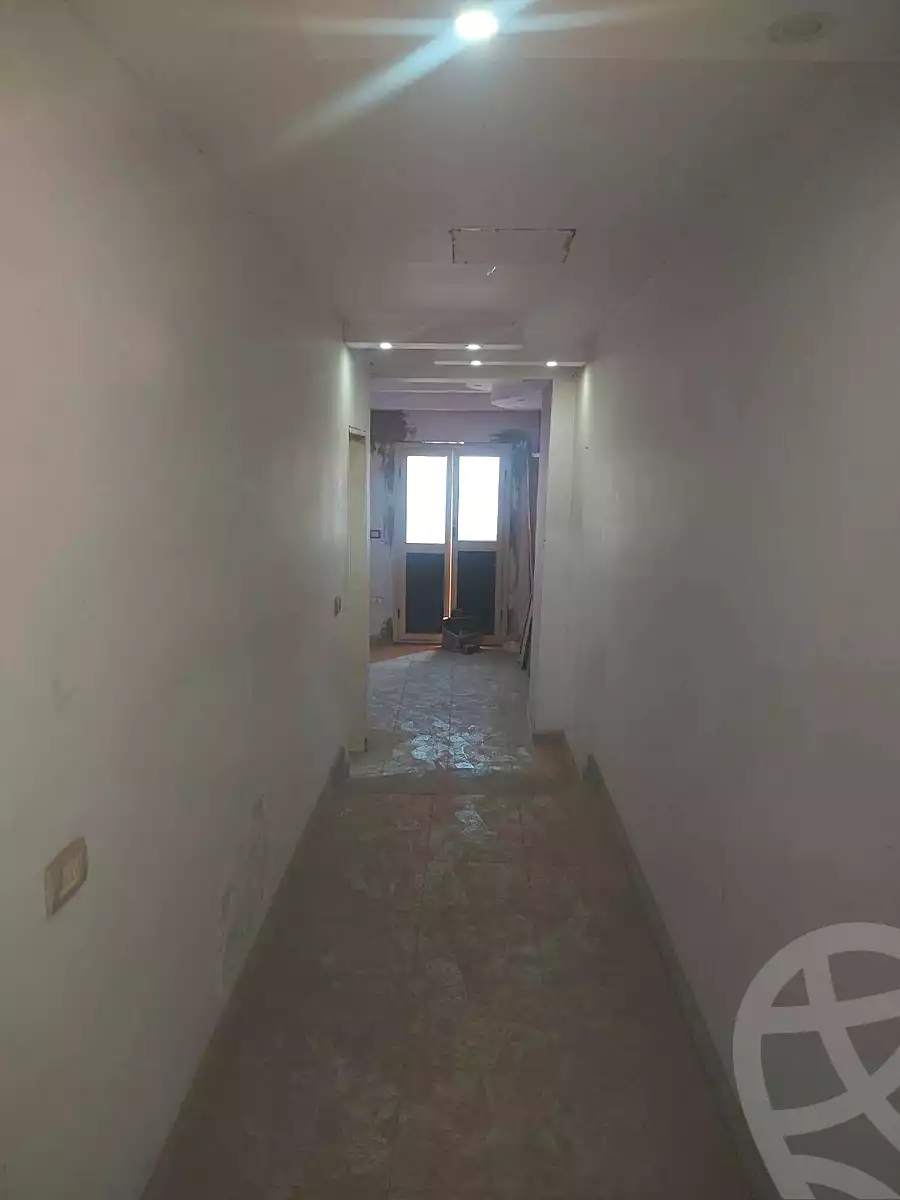 https://aqarmap.com.eg/ar/listing/7209160-for-sale-cairo-helwan-el-shareaa-el-sharby-st