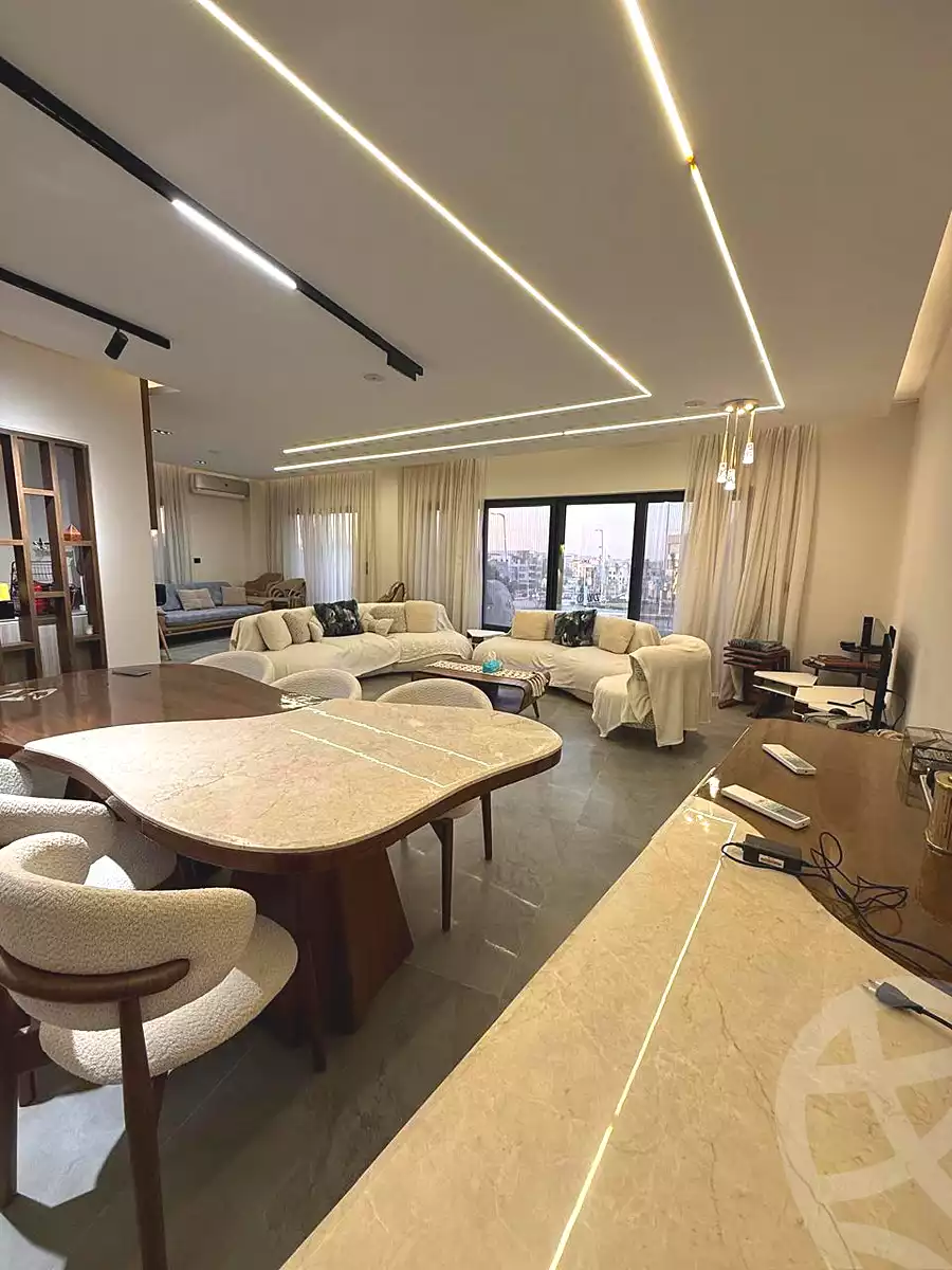 https://aqarmap.com.eg/ar/listing/7209239-for-sale-cairo-el-sheikh-zayed-city-compounds-zayed-heights-compound