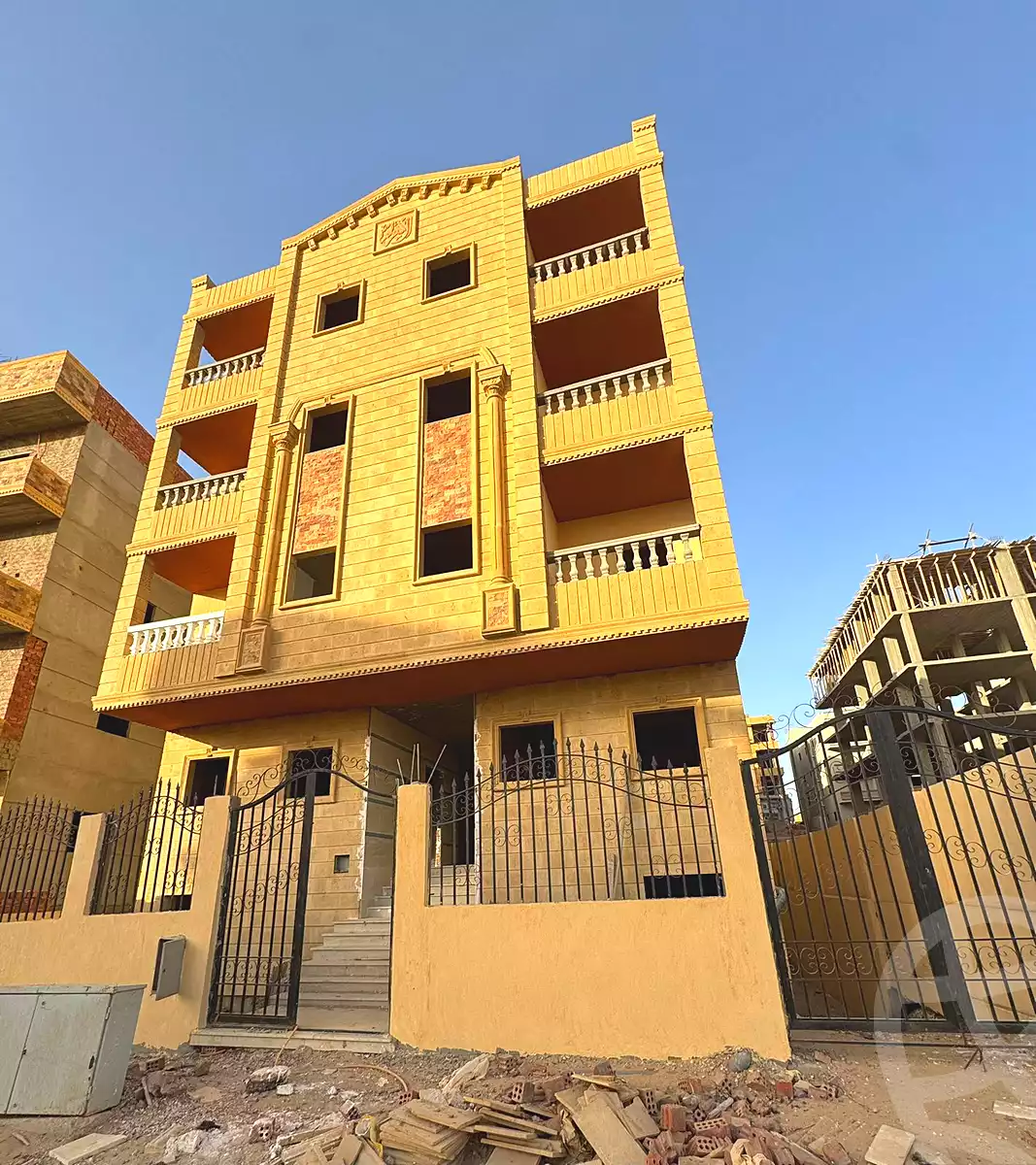 https://aqarmap.com.eg/ar/listing/7209217-for-sale-cairo-badr-city-hai-el-ashgar-featured-neighborhood-el-imam-el-bokhary-st