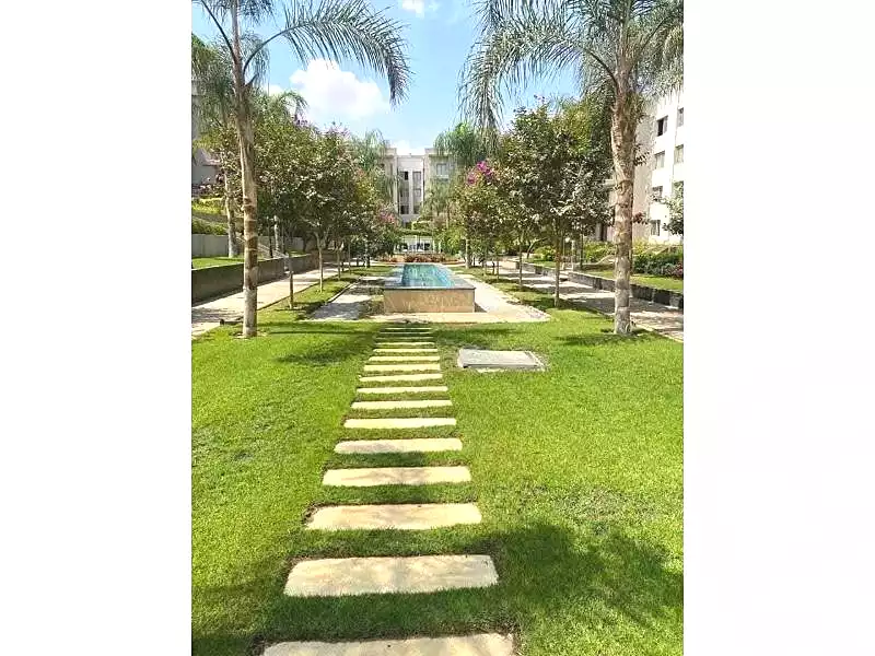 https://aqarmap.com.eg/en/listing/7209404-for-sale-cairo-new-cairo-compounds-galleria-moon-valley-compound-arabia