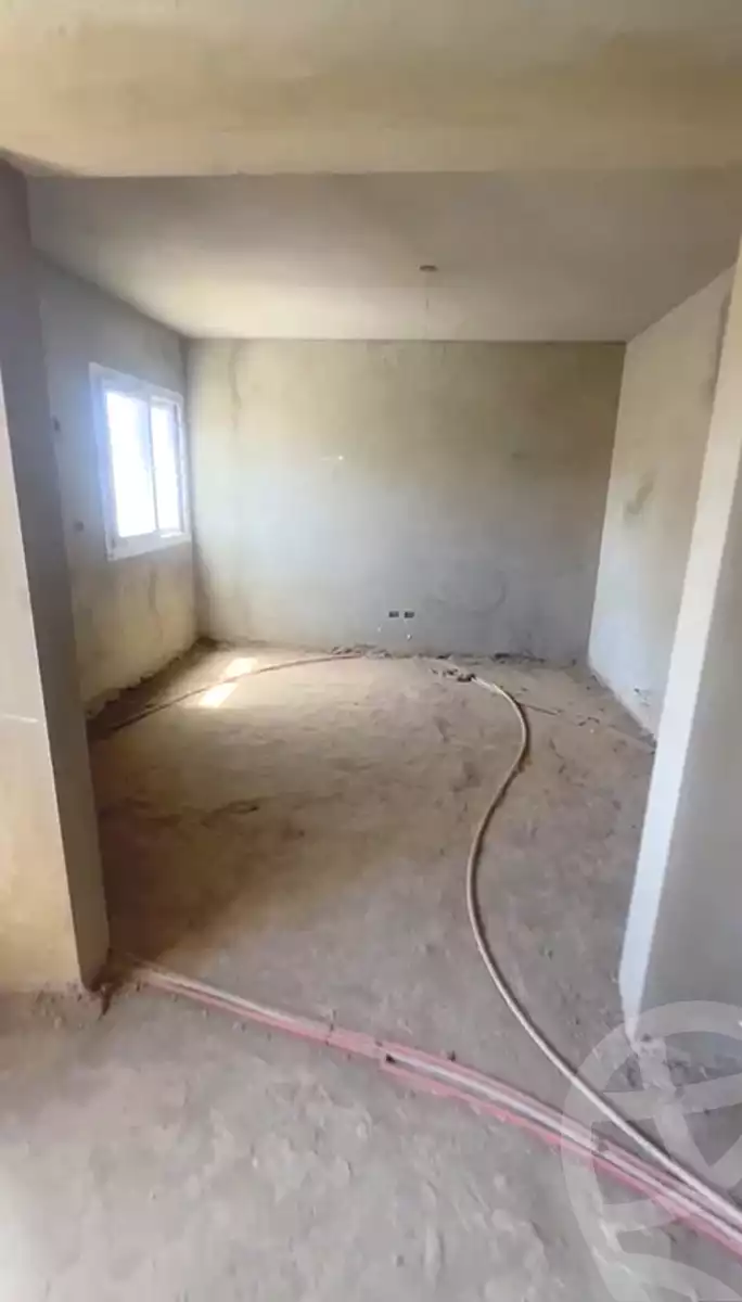 https://aqarmap.com.eg/en/listing/7209439-for-sale-cairo-el-sheikh-zayed-city-compounds-zayed-regency