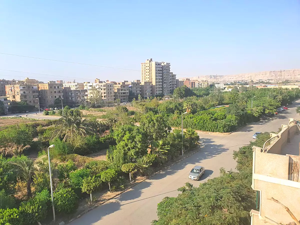 https://aqarmap.com.eg/ar/listing/7210017-for-sale-cairo-helwan-wdy-hwf-el-kablat-st