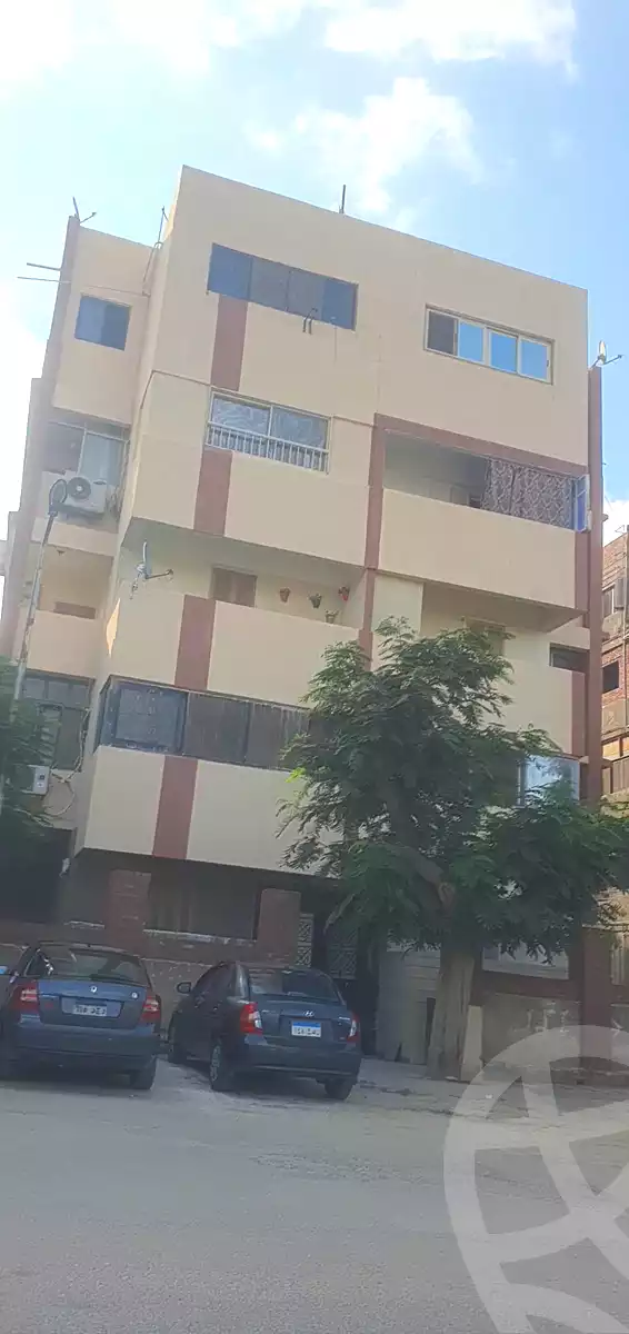 https://aqarmap.com.eg/ar/listing/7210017-for-sale-cairo-helwan-wdy-hwf-el-kablat-st