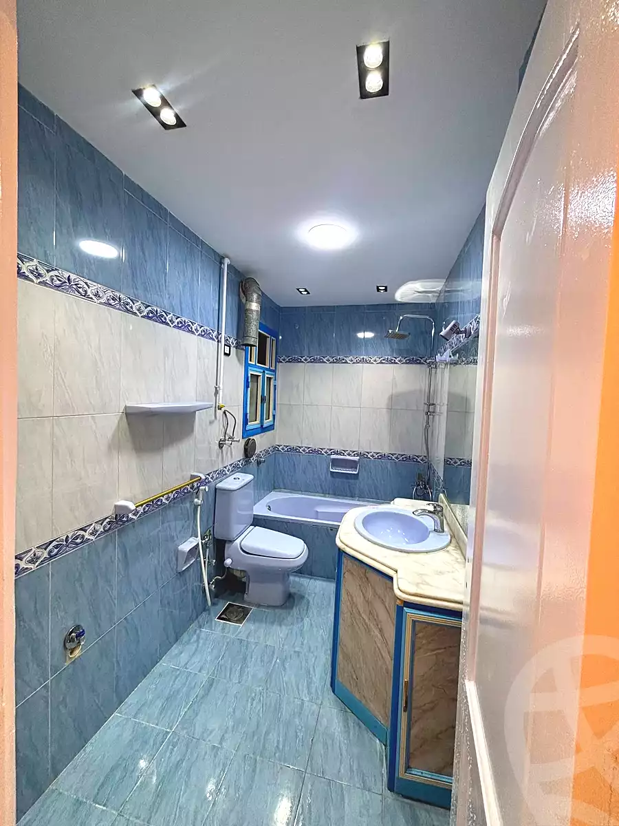 https://aqarmap.com.eg/ar/listing/7210046-for-sale-alexandria-sydy-bshr-sydy-bshr-bhry-shr-mhmwd-l-yswy
