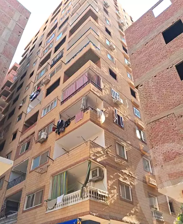 https://aqarmap.com.eg/en/listing/7210079-for-sale-cairo-helwan-hadayek-helwan-el-eshrein-st