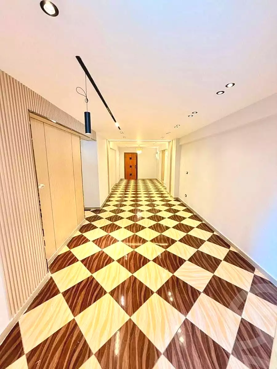 https://aqarmap.com.eg/ar/listing/7210105-for-sale-alexandria-sydy-bshr-sydy-bshr-bhry-shr-khld-bn-lwlyd