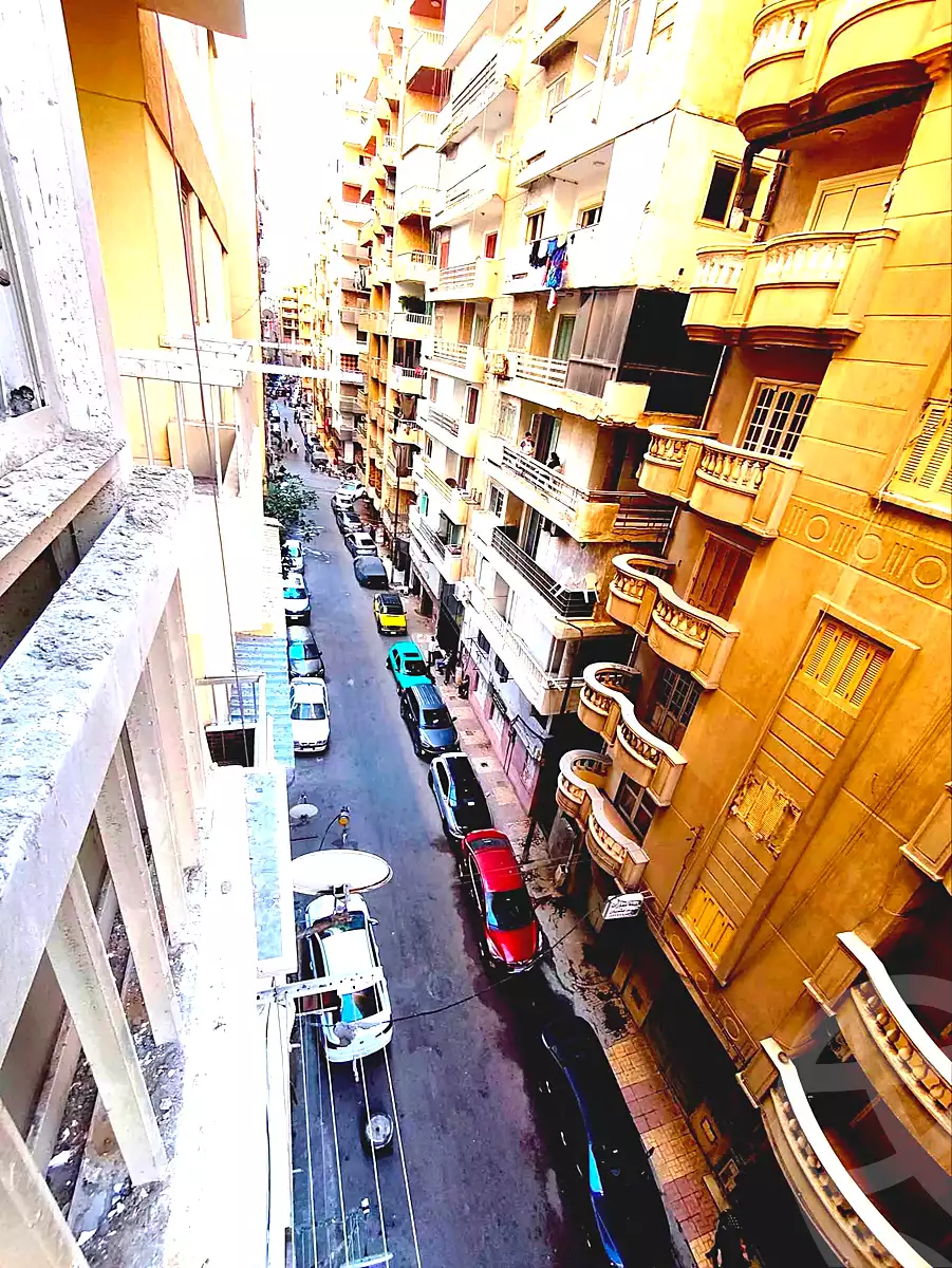 https://aqarmap.com.eg/ar/listing/7210133-for-sale-alexandria-el-asafra-l-sfr-bhry