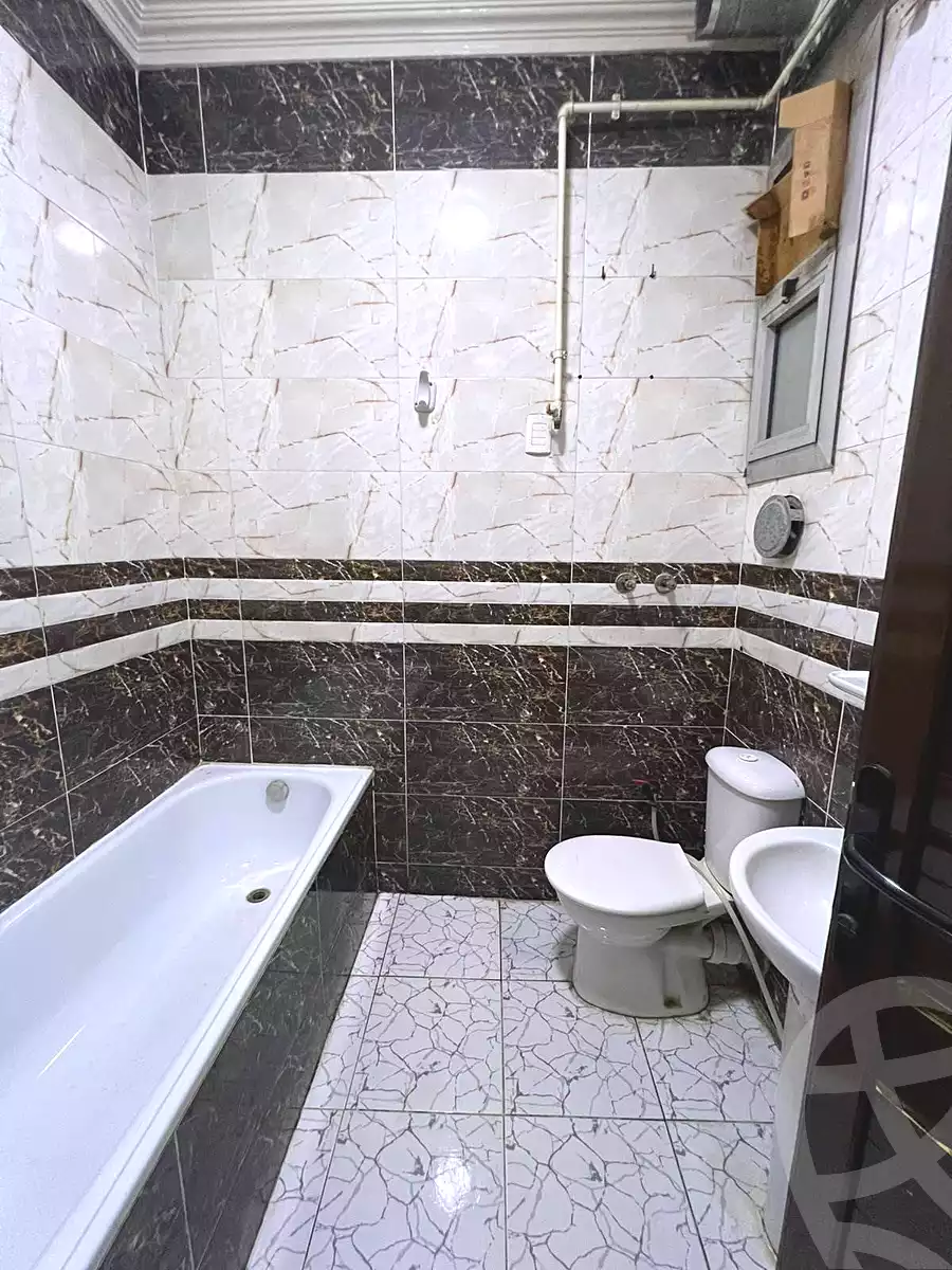 https://aqarmap.com.eg/ar/listing/7210213-for-sale-cairo-helwan-hadayek-helwan-el-khashab-canal