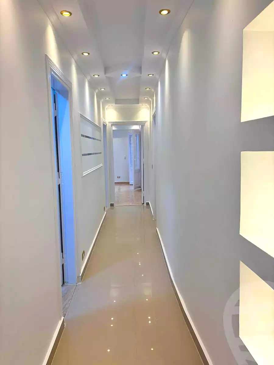 https://aqarmap.com.eg/en/listing/7210251-for-sale-alexandria-sydy-bshr-sydy-bshr-bhry-shr-mhmwd-l-yswy