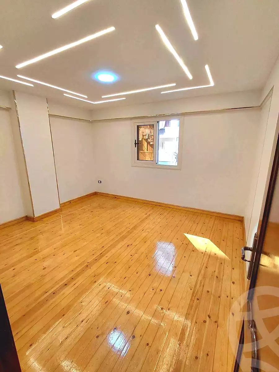 https://aqarmap.com.eg/ar/listing/7210281-for-sale-alexandria-sydy-bshr-sydy-bshr-bhry-shr-lsg-mhmd-bd-lslm