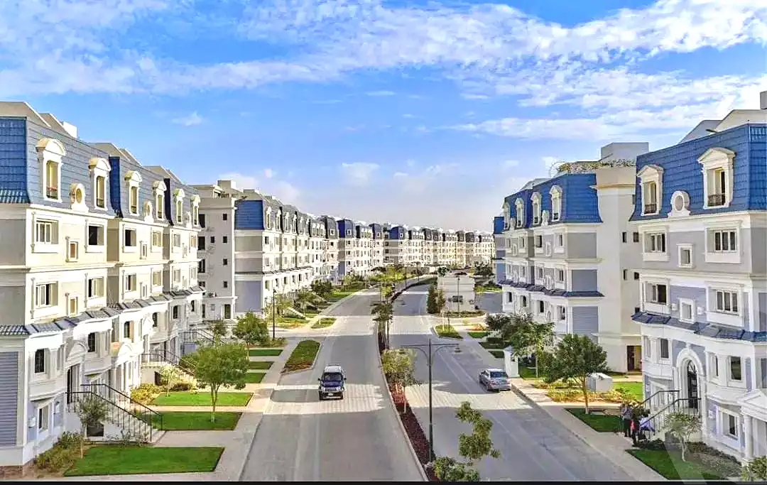 https://aqarmap.com.eg/ar/listing/7210433-for-sale-cairo-new-cairo-compounds-mountain-view1-1-compound