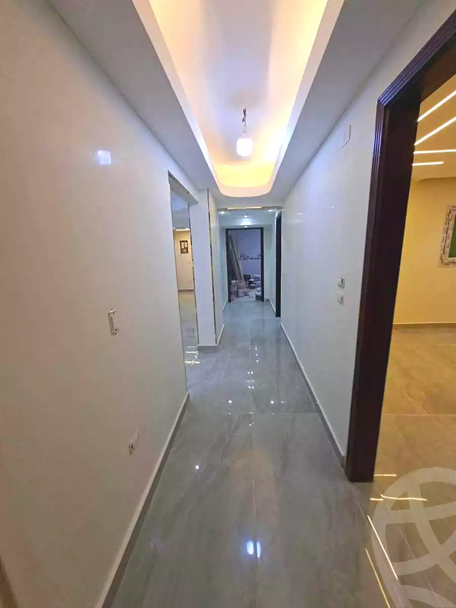 https://aqarmap.com.eg/ar/listing/7210501-for-sale-cairo-helwan-helwan-el-sharkeya-ryad-pasha-st