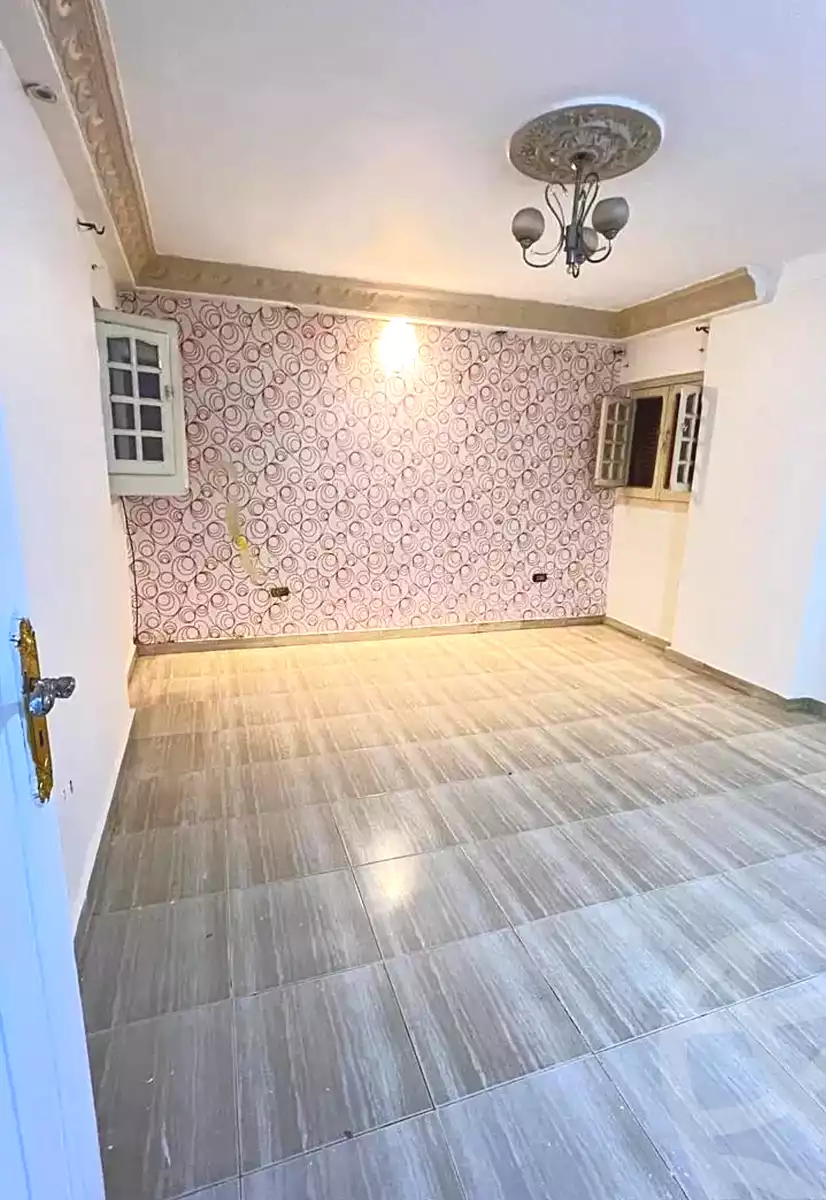 https://aqarmap.com.eg/ar/listing/7210748-for-rent-alexandria-sydy-bshr-sydy-bshr-bhry-shr-mhmwd-l-yswy