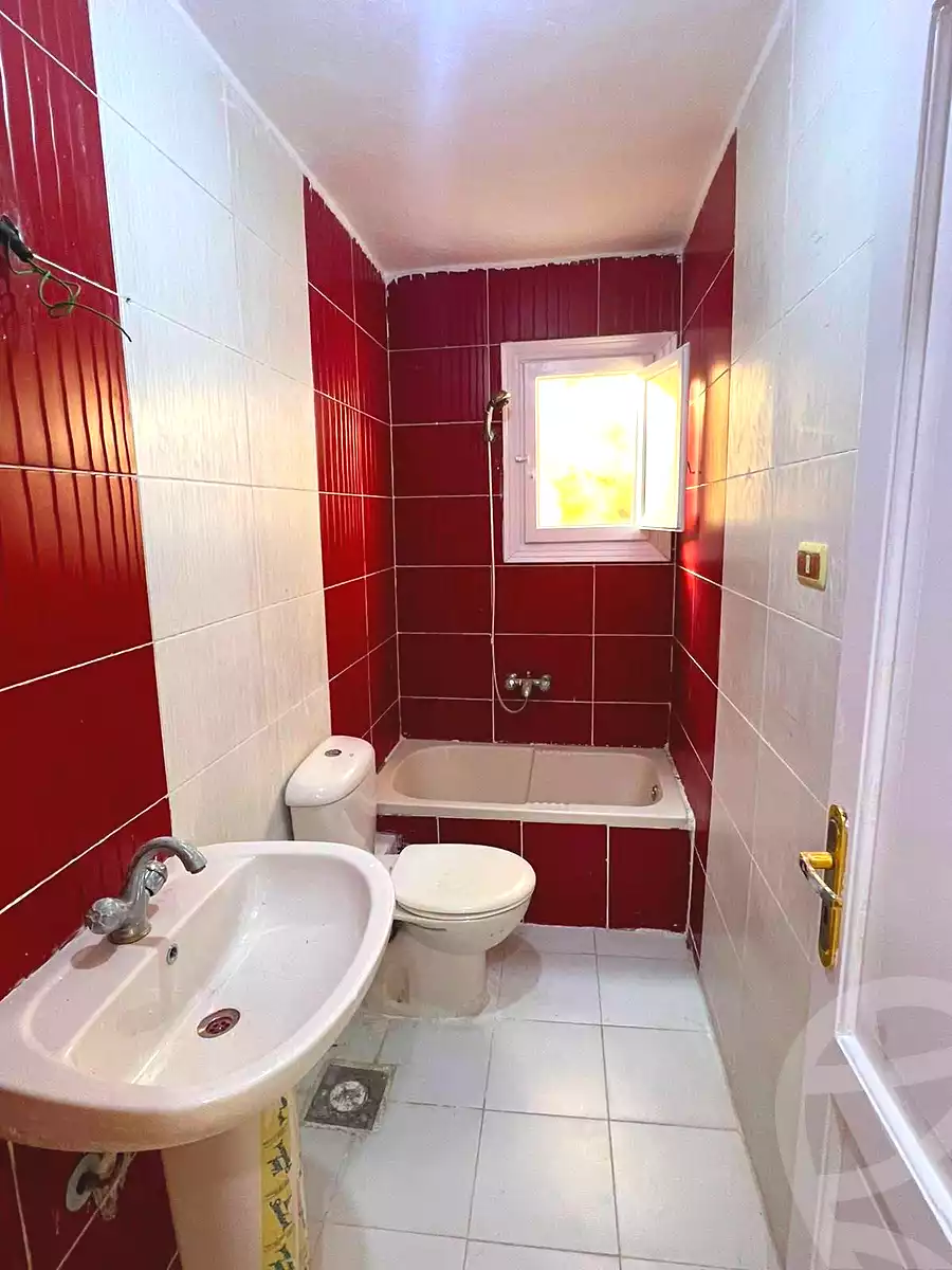 https://aqarmap.com.eg/en/listing/7210845-for-sale-alexandria-al-agamy-shataa-el-nakheel