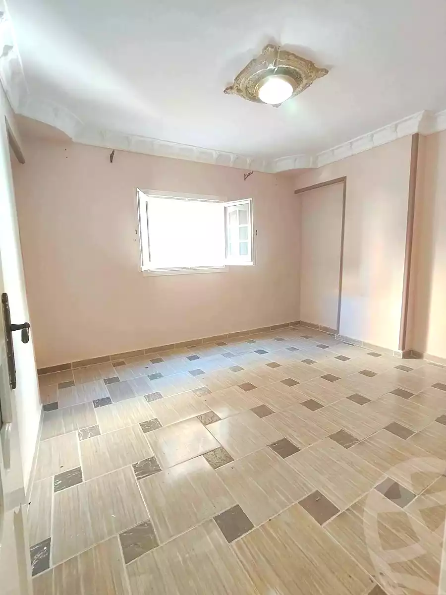 https://aqarmap.com.eg/en/listing/7211040-for-sale-alexandria-el-mandara-alex-el-mandara-bahri-sidi-kamal-st