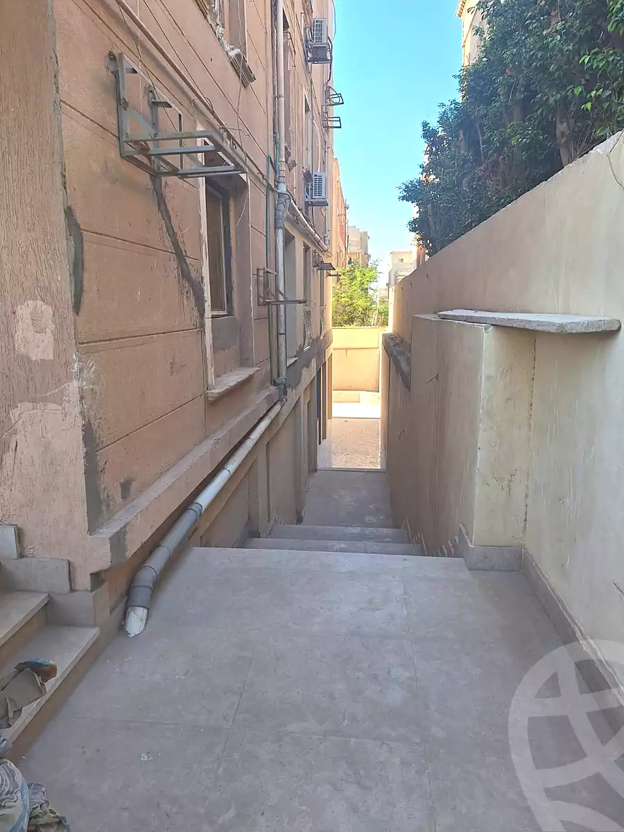 https://aqarmap.com.eg/ar/listing/7211064-for-rent-cairo-new-cairo-ganob-el-akadamiya-south-academy-o-el-sheikh-mostafa-ismael-st