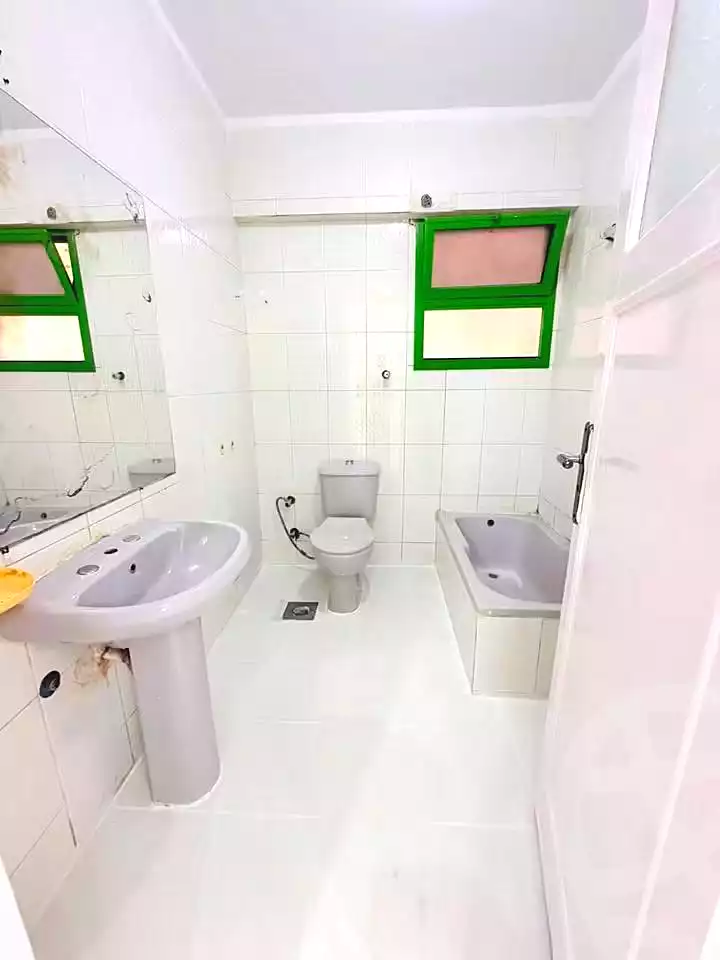 https://aqarmap.com.eg/en/listing/7211429-for-sale-alexandria-al-agamy-shataa-el-nakheel