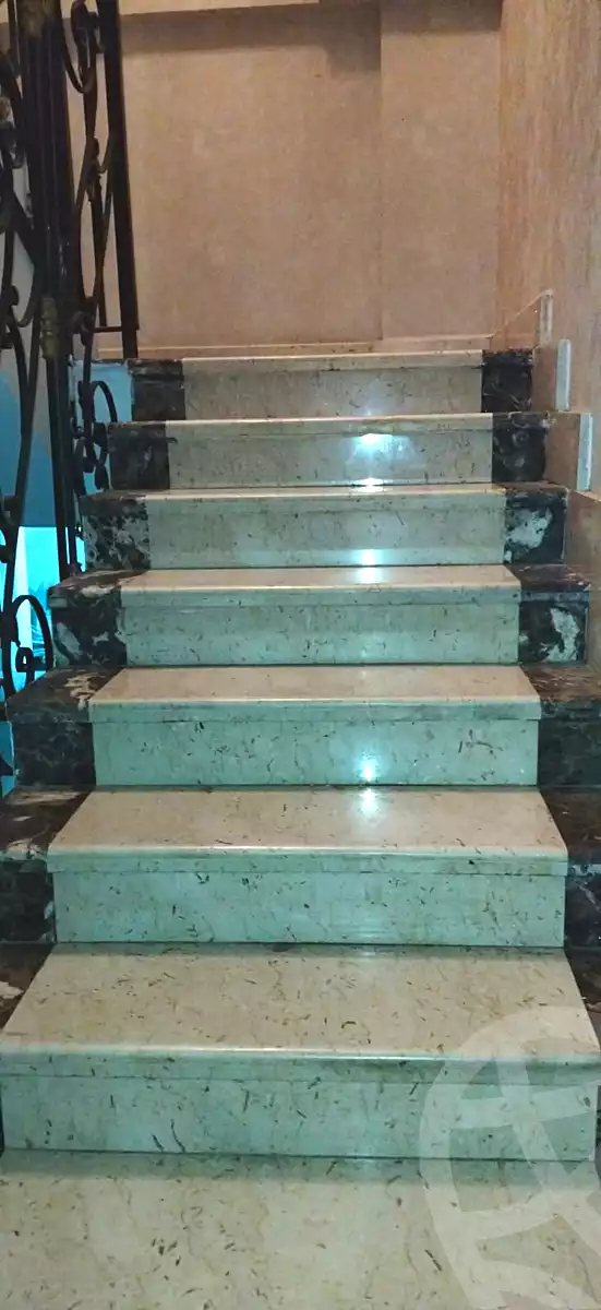 https://aqarmap.com.eg/ar/listing/7211444-for-sale-cairo-new-cairo-el-banafsg-el-banafsag-10-ibrahim-el-mazni-st