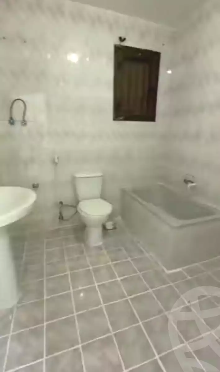 https://aqarmap.com.eg/en/listing/7211644-for-sale-alexandria-al-agamy-shataa-el-nakheel