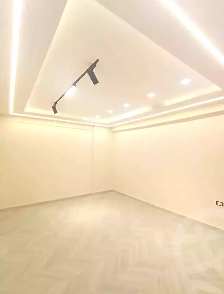 https://aqarmap.com.eg/ar/listing/7211683-for-sale-alexandria-al-agamy-el-hanouvel