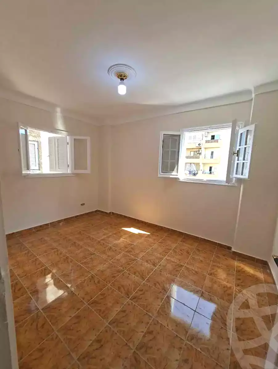 https://aqarmap.com.eg/en/listing/7211736-for-sale-alexandria-el-asafra-l-sfr-bhry